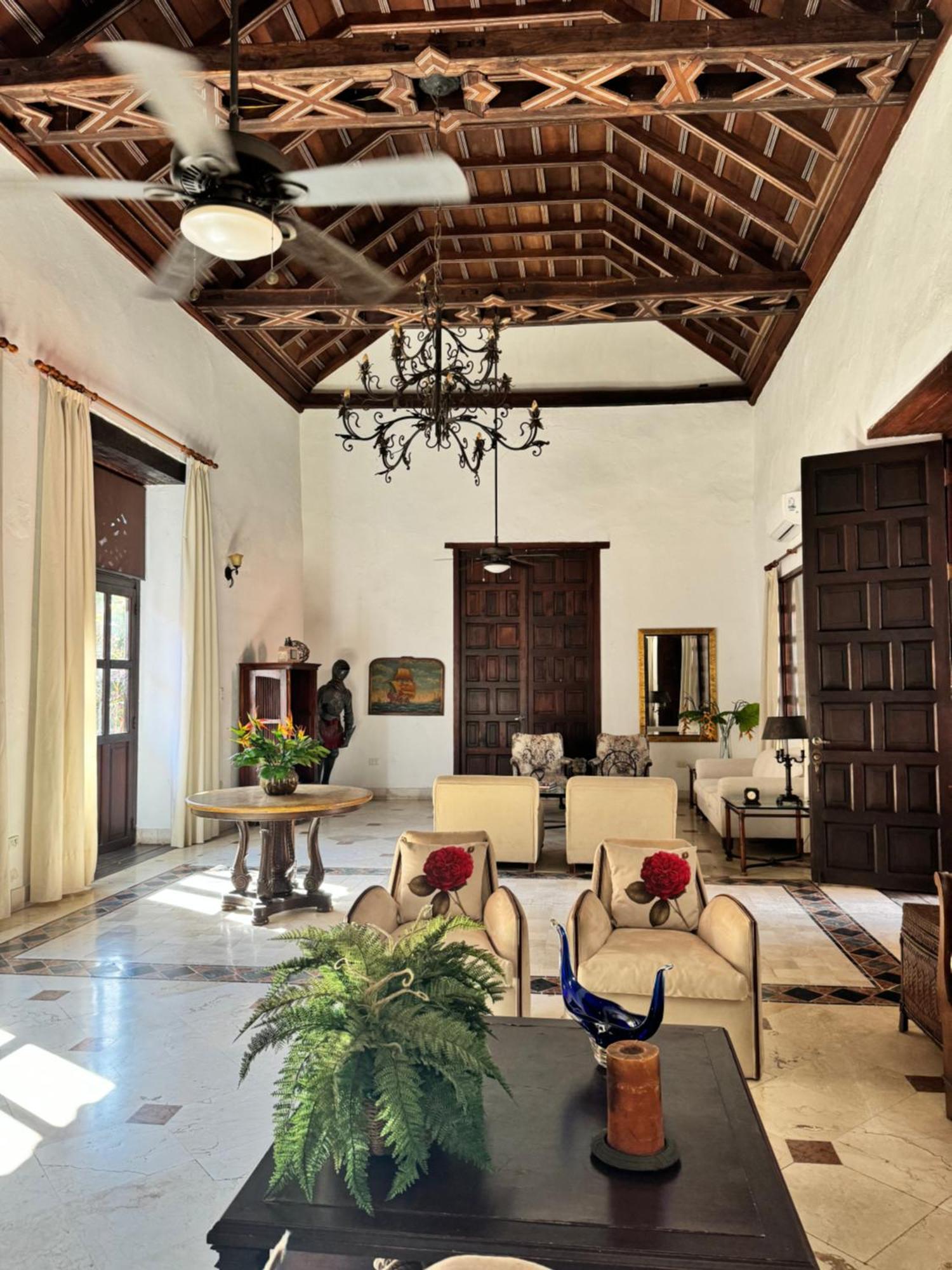 Casa Estrella Colonial Mansion